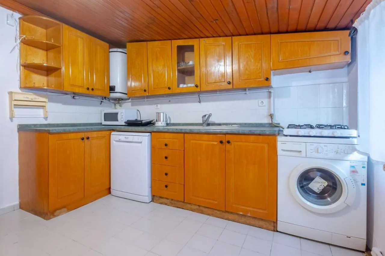 Central Flat 800 M To Metro Station In Sisli Istanbul Apartment